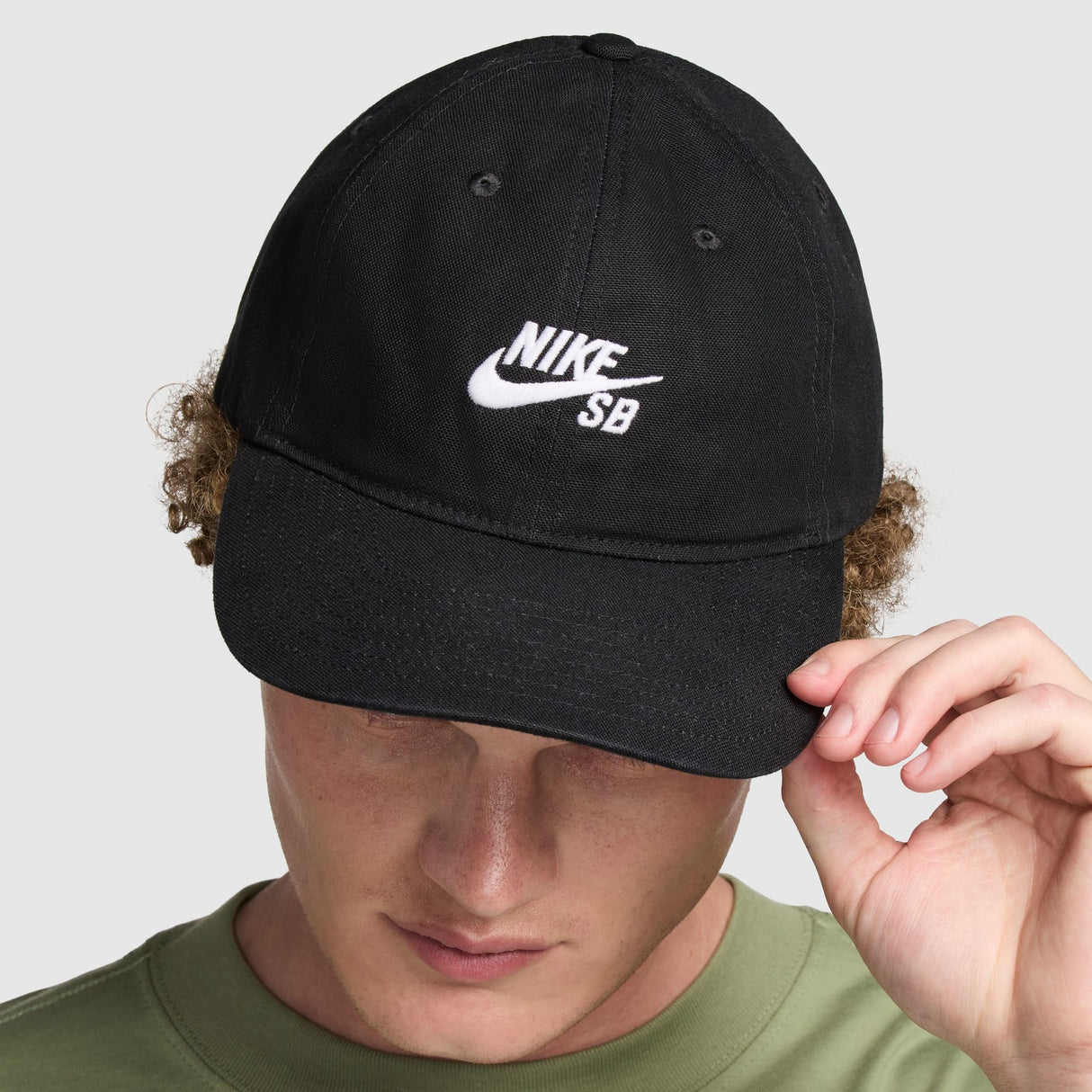 Nike SB Club Black/White Strapback Hat