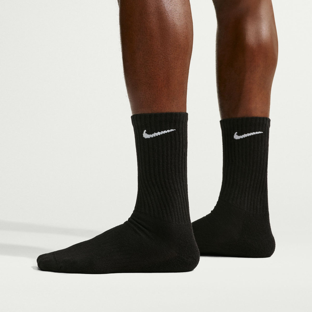 Nike Everyday Plus Cushioned Black/White 6 Pack Crew Socks
