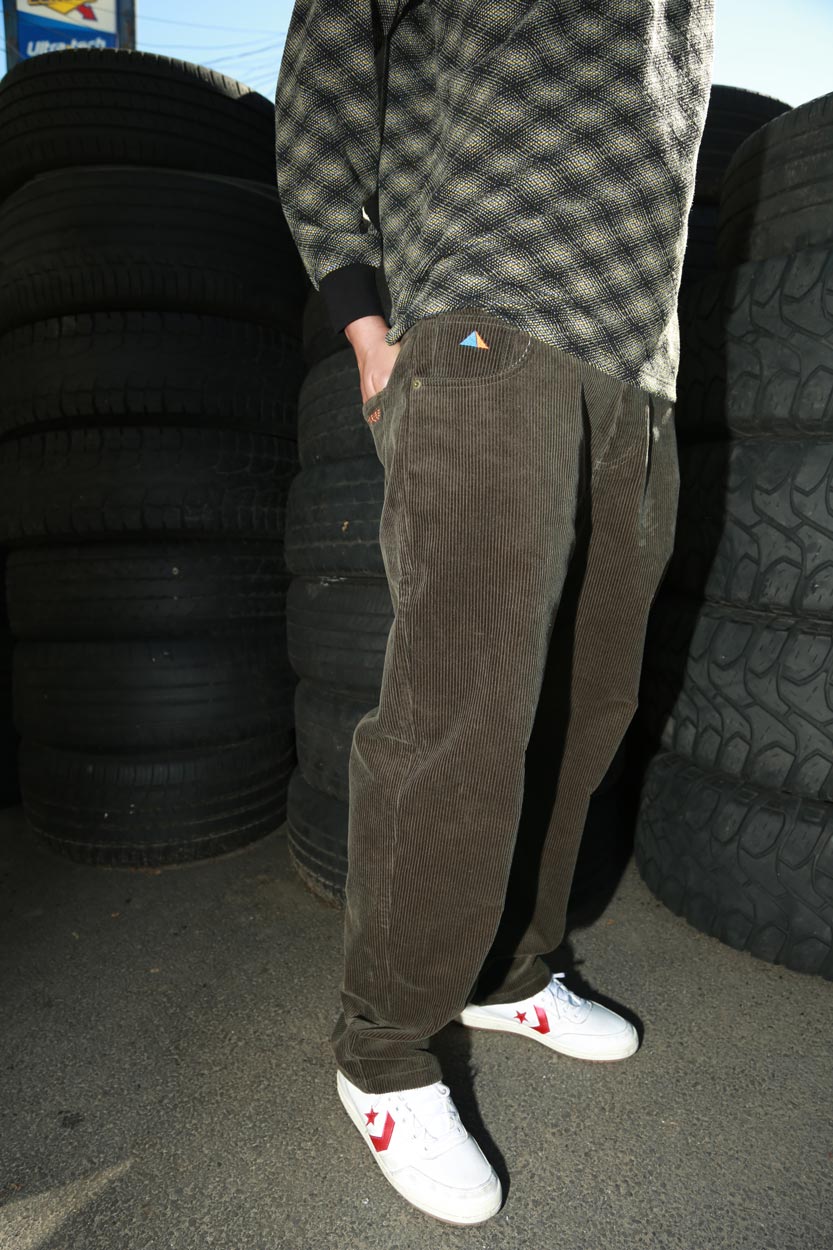 Theories Pavillion Wide Wale Corduroy Moss Pants