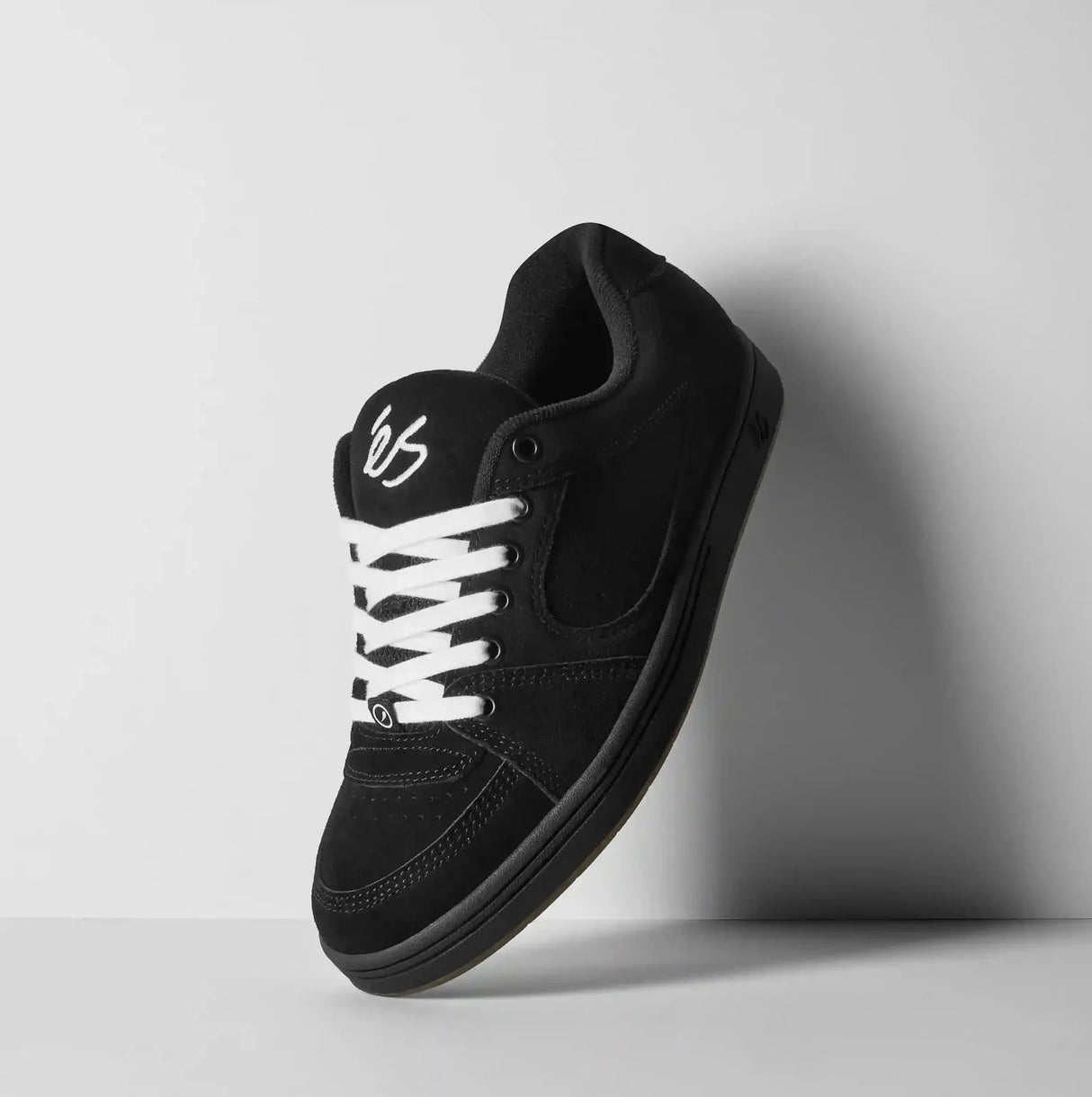 eS Accel Black Black Shoes