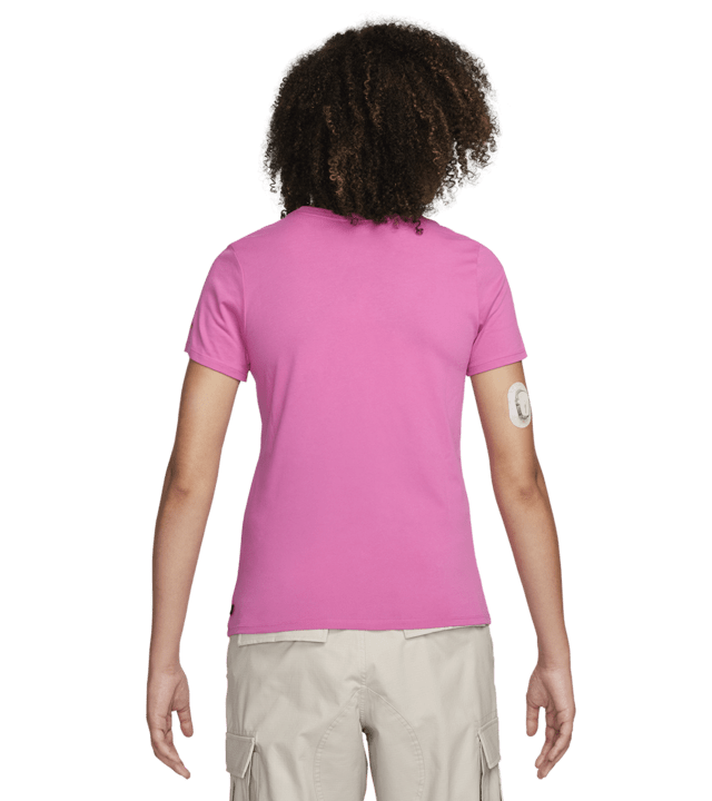 Nike SB x Rayssa Leal Womens Pinkfire II S/s Shirt