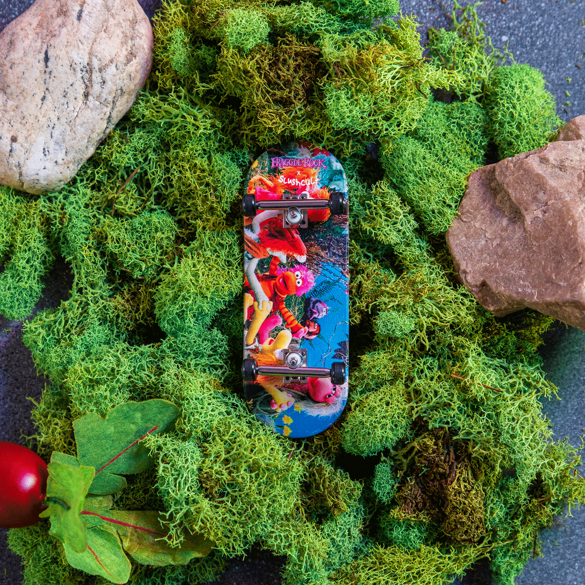 Slushcult x Fraggle Rock Holding Hands Grom Fingerboard Complete