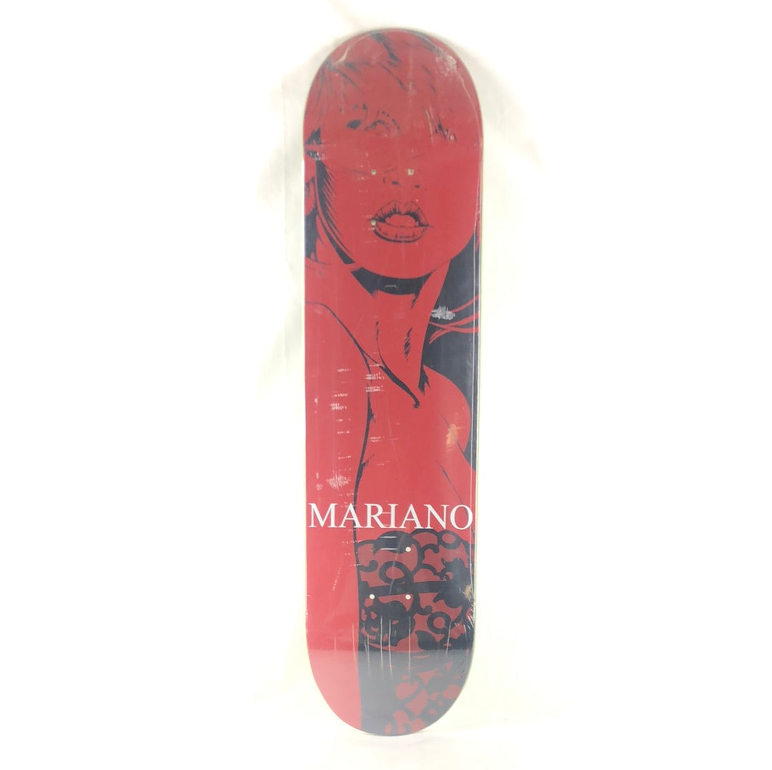 Girl Guy Mariano Female Portrait Red/Black/White Size 7.75