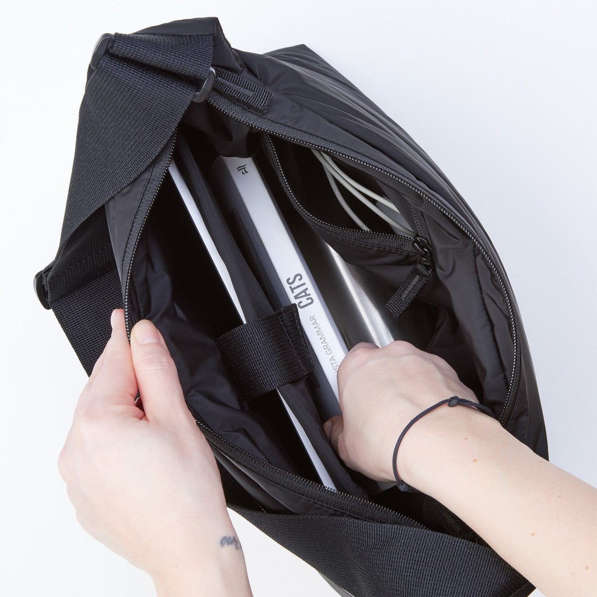 Got Bag Puffer Square Monochrome Black Large Bag