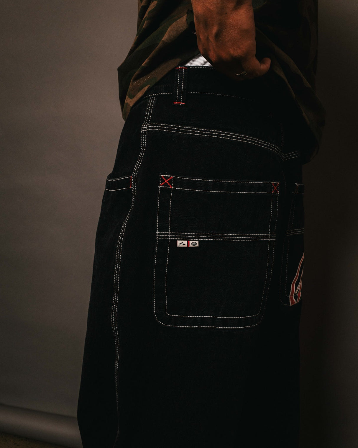 Rusty Turbo Baggy Black Out Denim Jeans