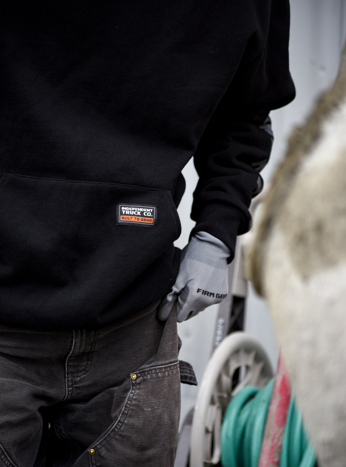 Independent Bar Logo Reflective Black Heavyweight Hooded Sweatshirt