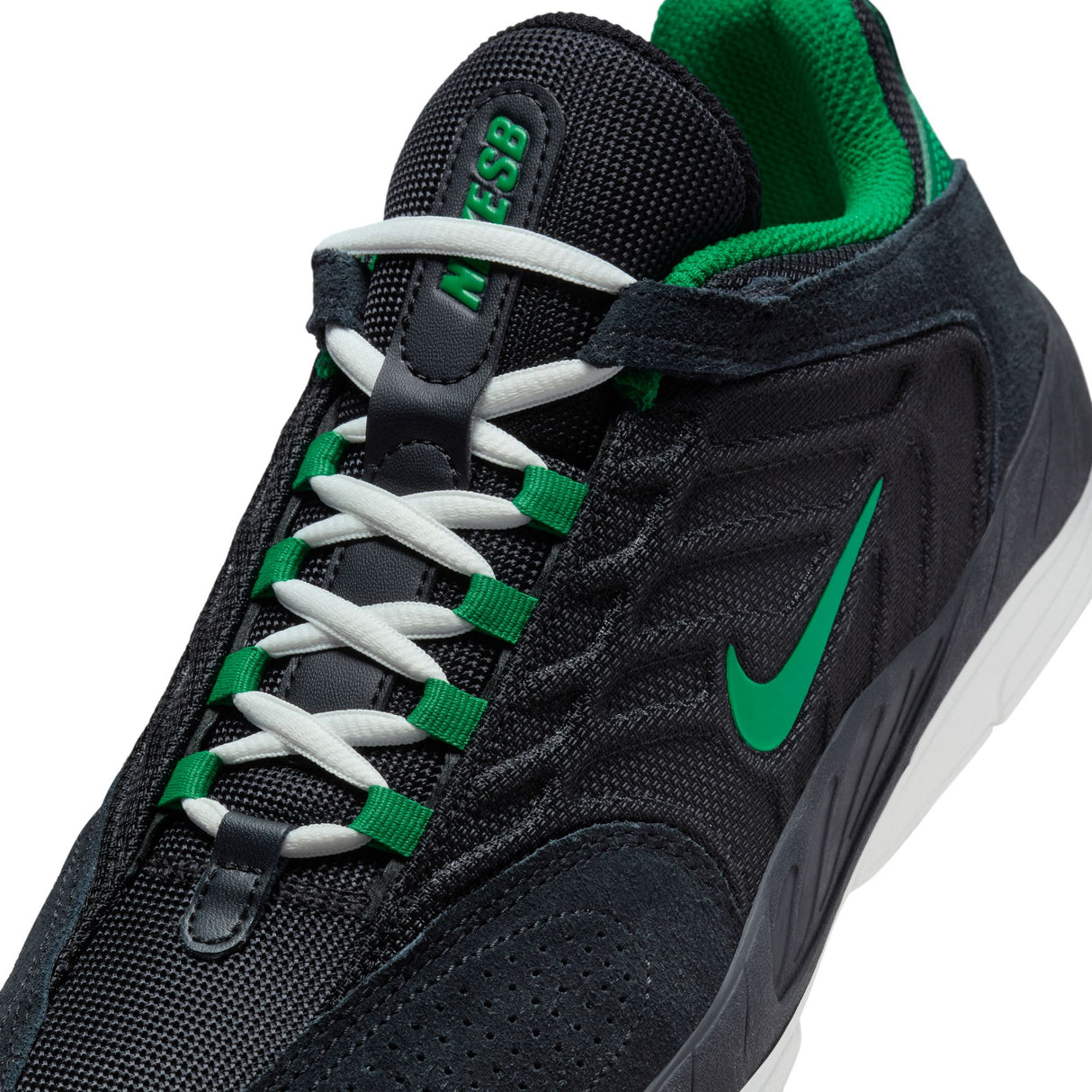 Nike SB Vertebrae Black/Malachite/Summit White Shoes