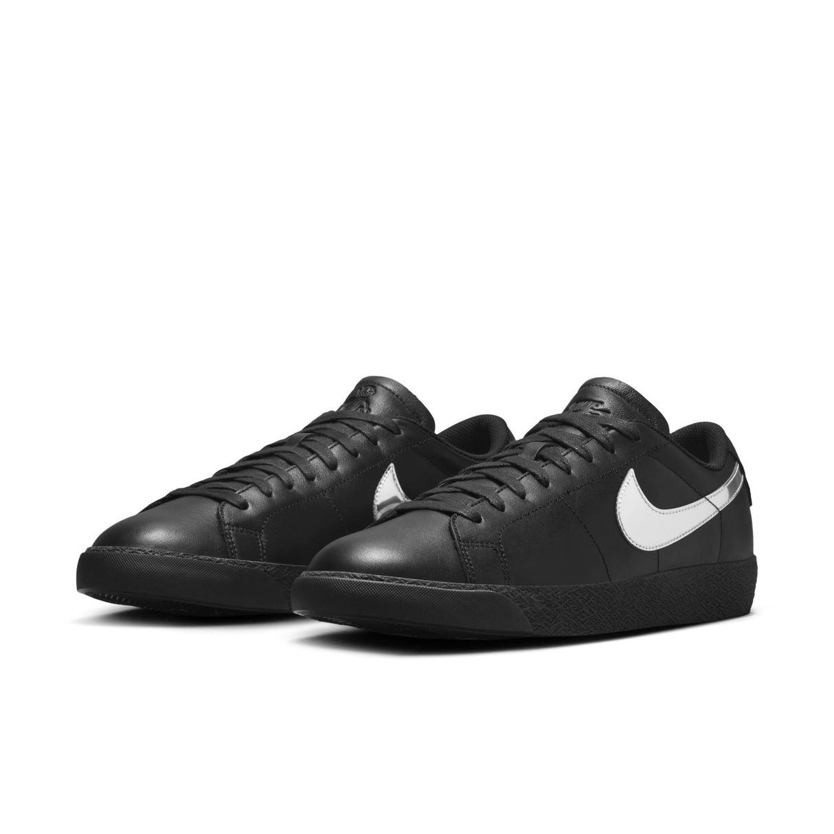 Nike SB Zoom Blazer Low X Dancer Skateboards Black/Metallic Silver Shoes