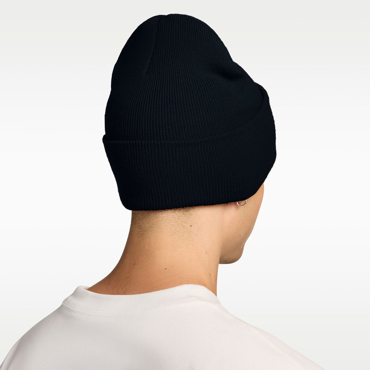 Nike Peak Black/White Beanie