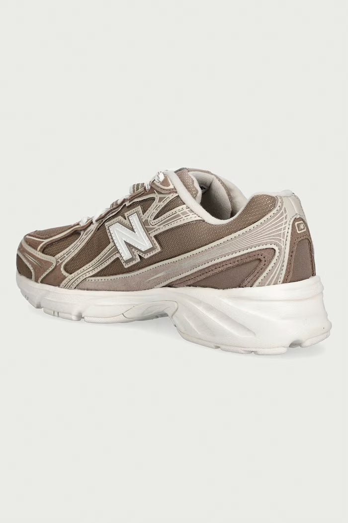New Balance 740 Mushroom/Linen Shoes (U7403TR)