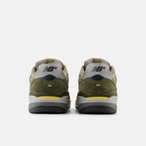 New Balance Numeric 933 Andrew Reynolds Olive Shoes (NM933JKL)