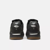 New Balance Numeric 933 WIDE Andrew Reynolds Black Black Shoes