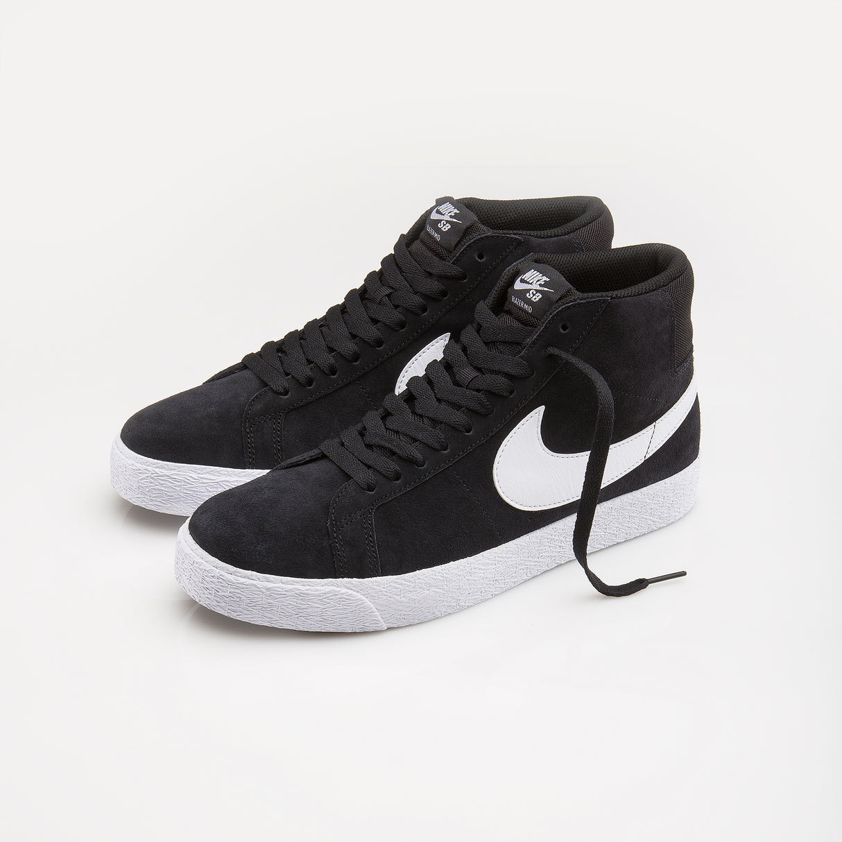 Nike SB Blazer Mid Black / White Shoes