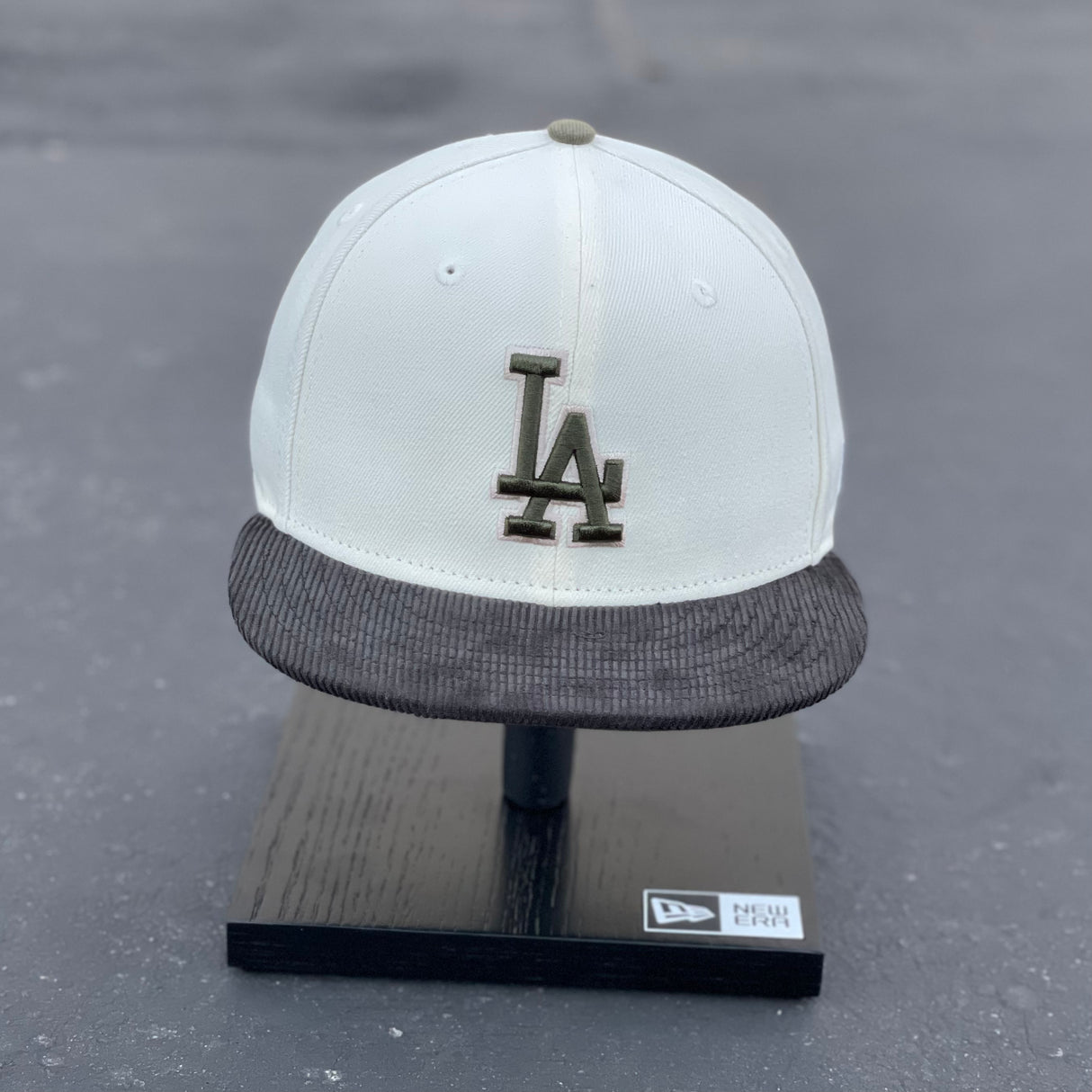New Era "LB Skate Exclusive Custom" Los Angeles Dodgers 9Fifty Chrome White/Black Cord/Olive Snapback Hat